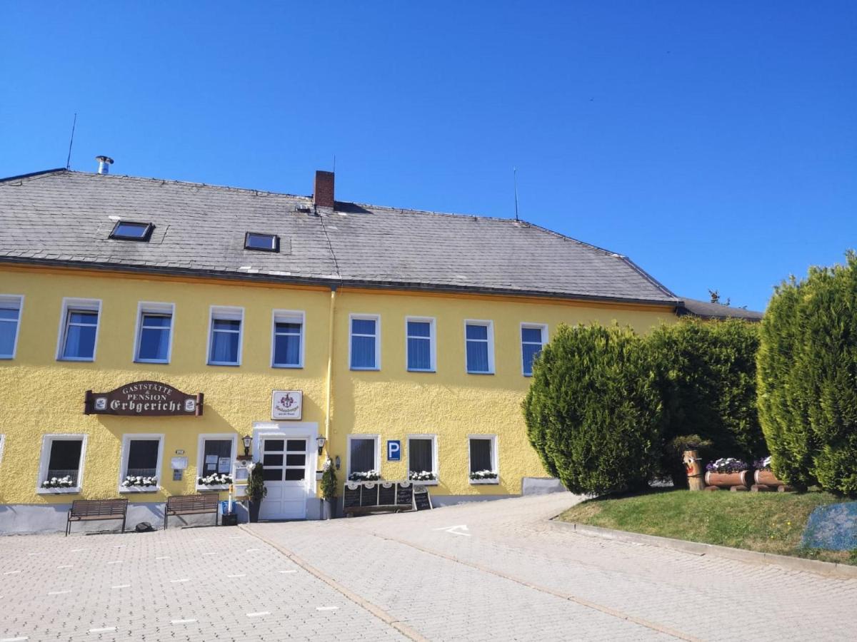 Pension & Gasthof Erbgericht Hoehenlage 850M حصن مارينبيرغ المظهر الخارجي الصورة